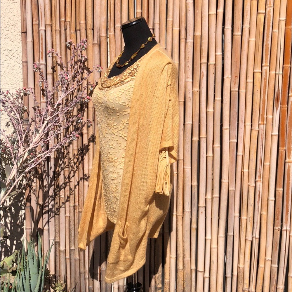 *LAST ONE!* 🌸NEW YEAR SALE🌸 NEW Goldenrod Knit & Lace 3Pc Sweater Set OS - Picture 3 of 9